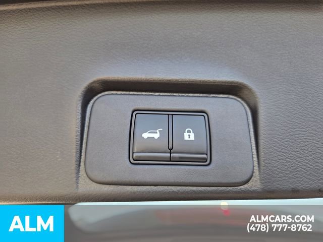 Used 2023 Nissan Rogue SV w/ SV Premium B Package image 10