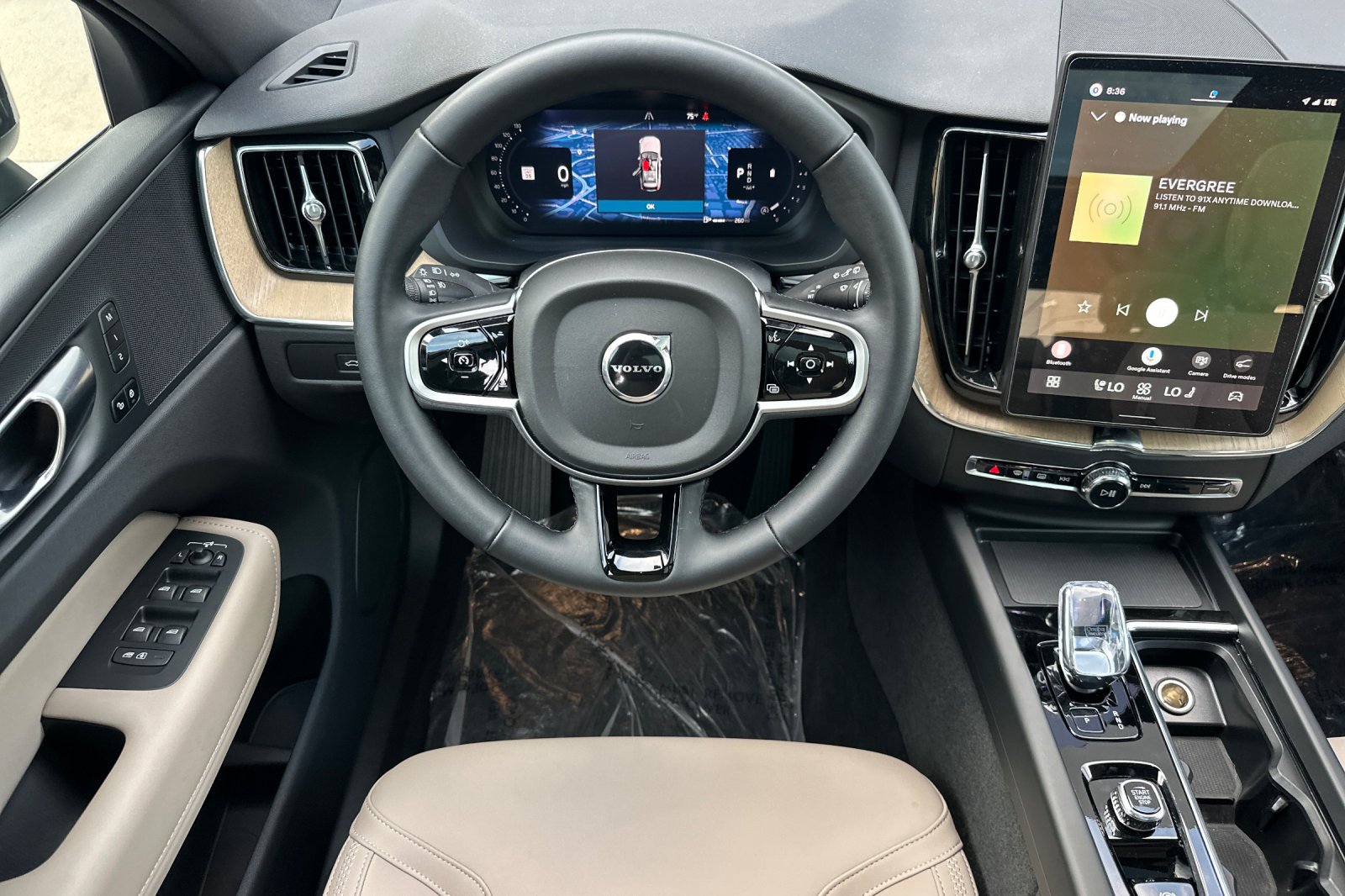 Certified 2026 Volvo XC60 B5 Plus w/ Protection Package Premier AWD/4WD image 17