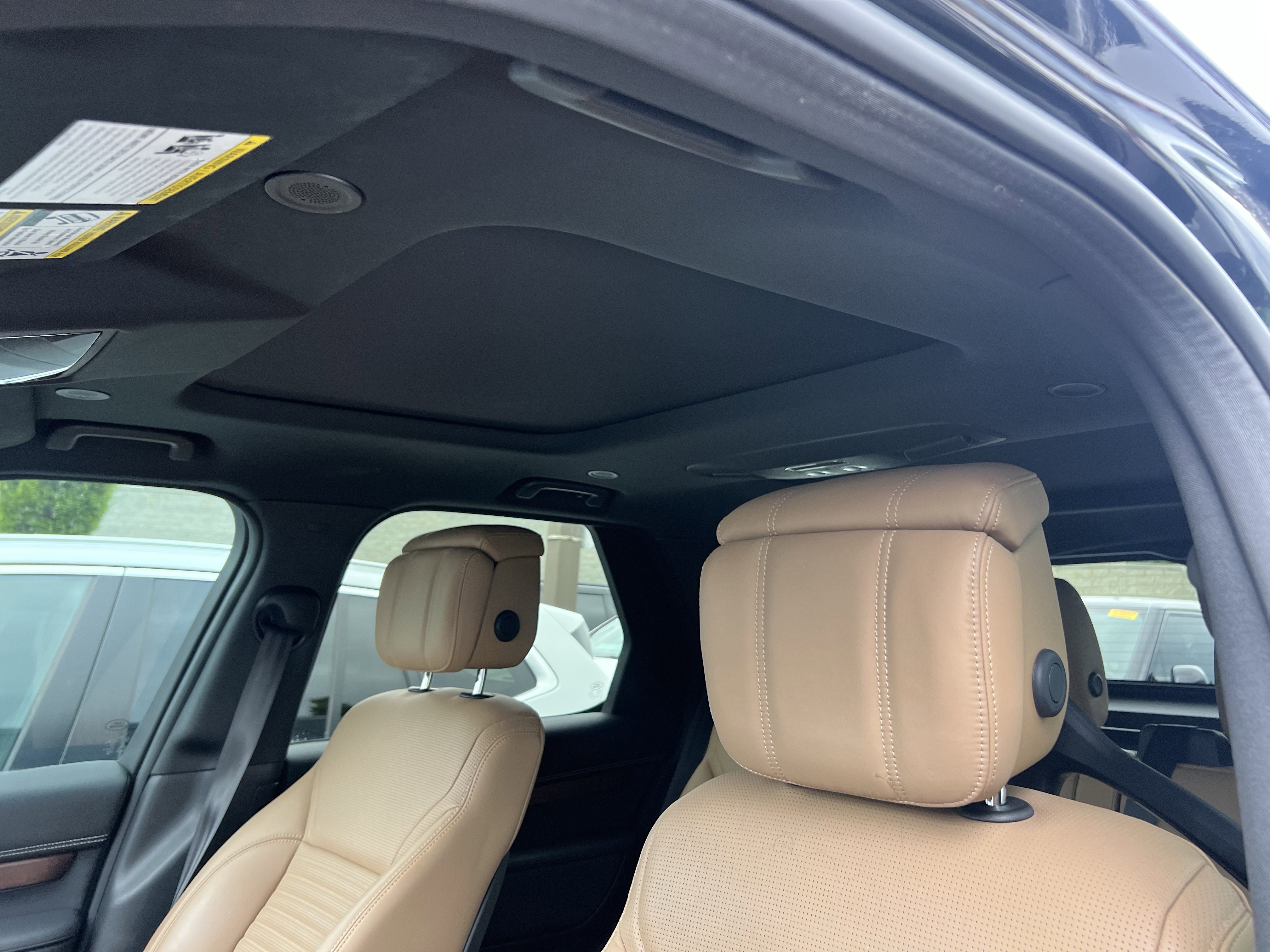 Certified 2023 Land Rover Discovery HSE R-Dynamic AWD/4WD image 20