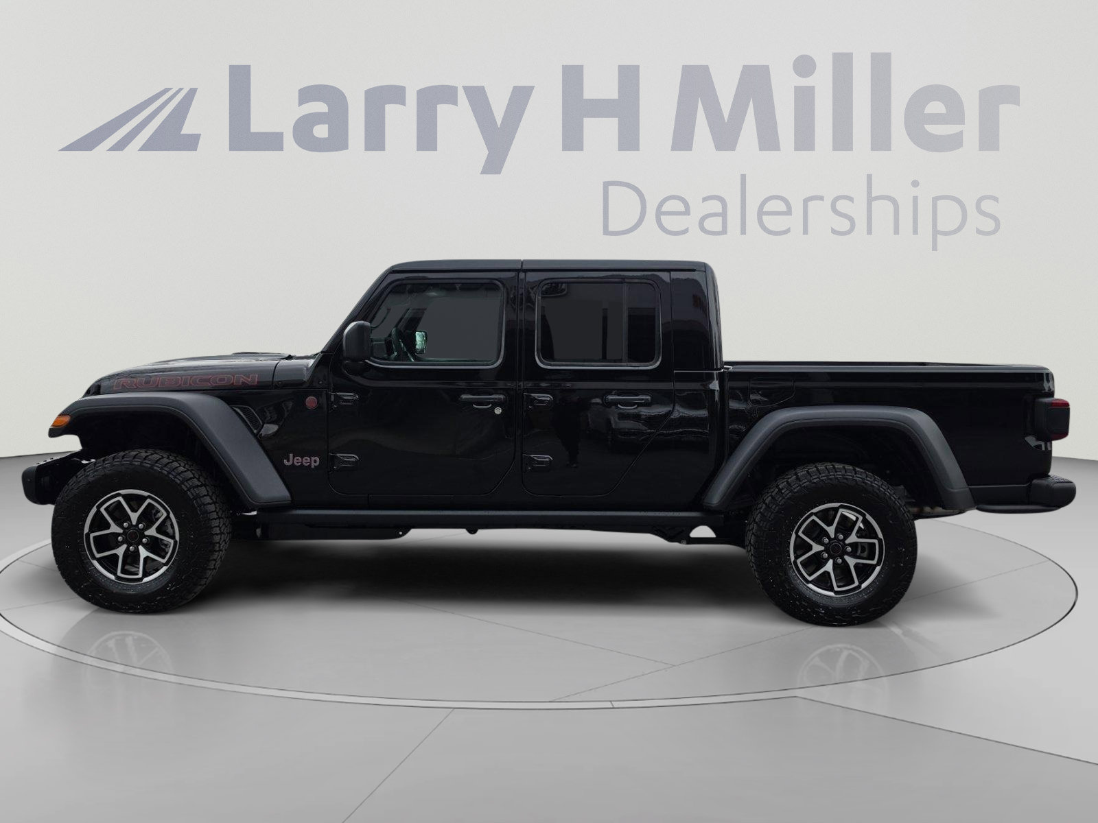 New 2026 Jeep Gladiator Rubicon w/ Steel Bumper Group AWD/4WD image 2