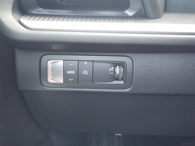 Used 2024 Chevrolet Traverse LT w/ Enhanced Driving Package FWD image 23