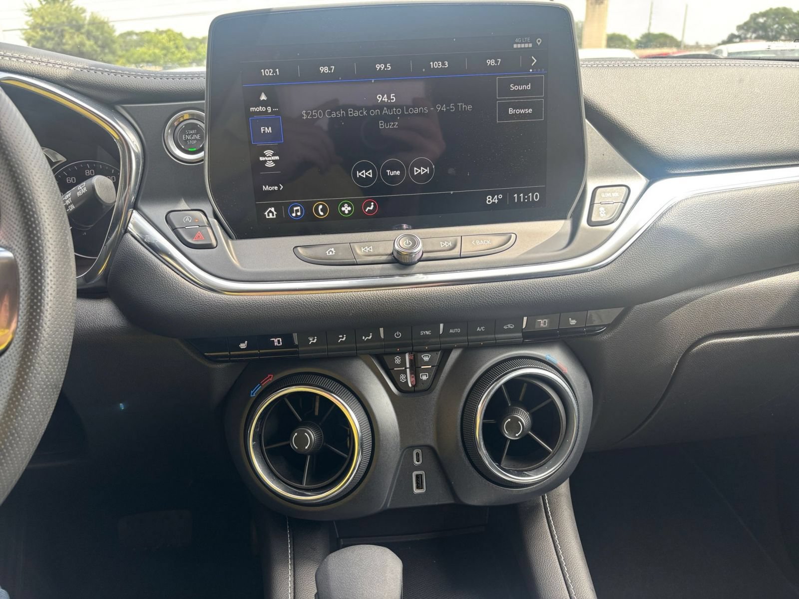 Used 2025 Chevrolet Blazer LT FWD image 17