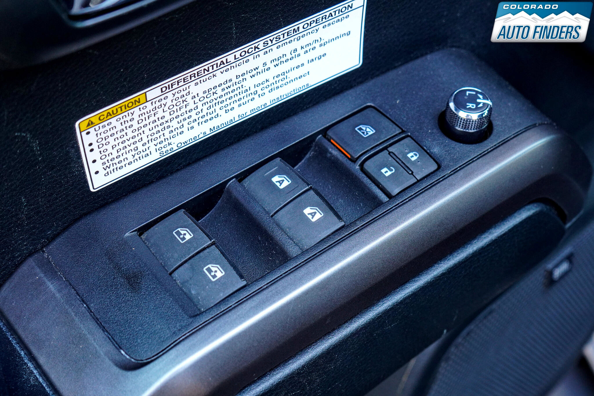 Used 2017 Toyota Tacoma TRD Off-Road image 10