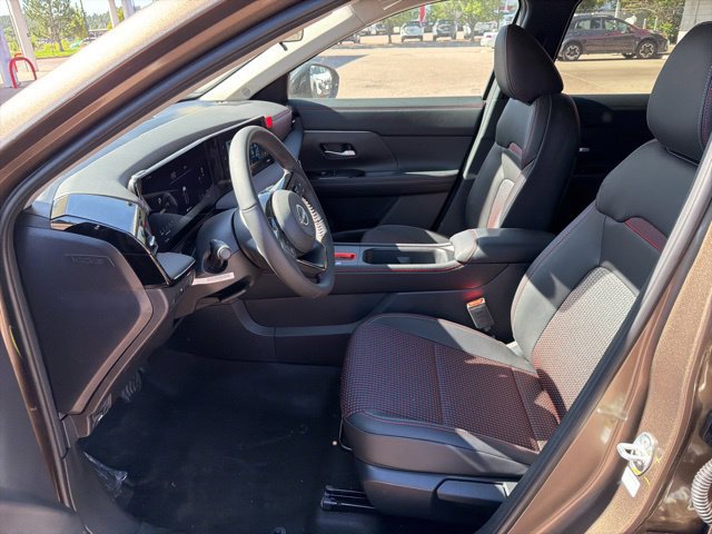New 2026 Nissan Kicks SR AWD/4WD image 7