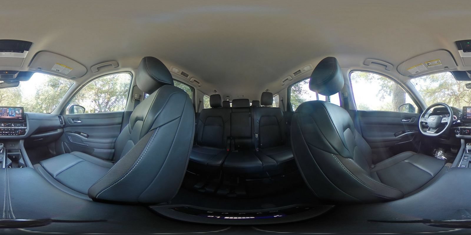 Used 2026 Nissan Pathfinder SL FWD image 44