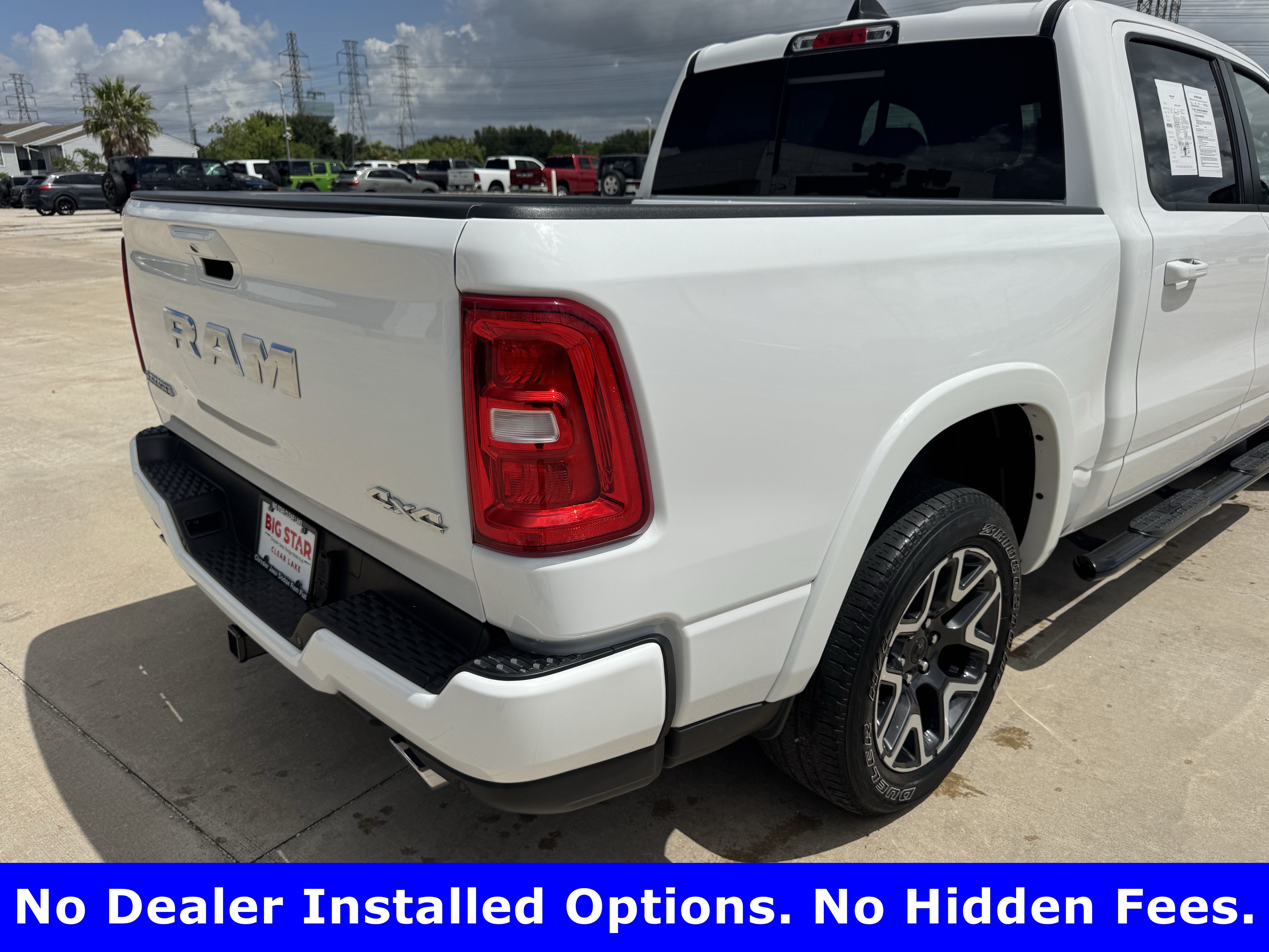 Used 2025 RAM 1500 Laramie w/ Sport Appearance Package AWD/4WD image 9
