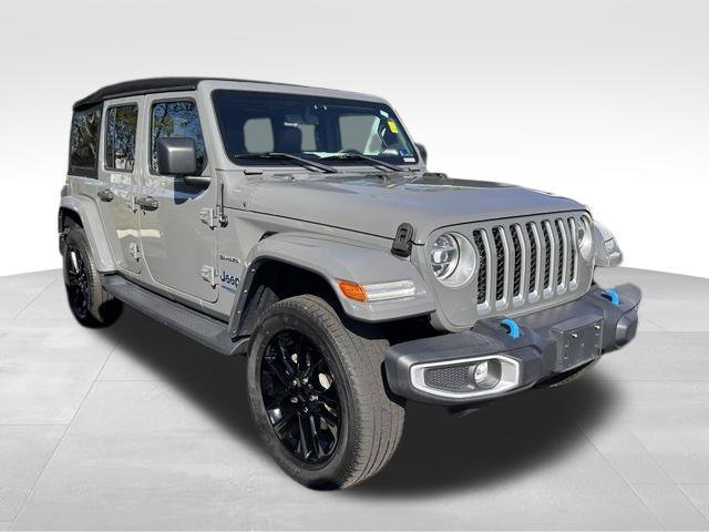 Used 2022 Jeep Wrangler Unlimited Sahara w/ Cold Weather Group AWD/4WD image 7