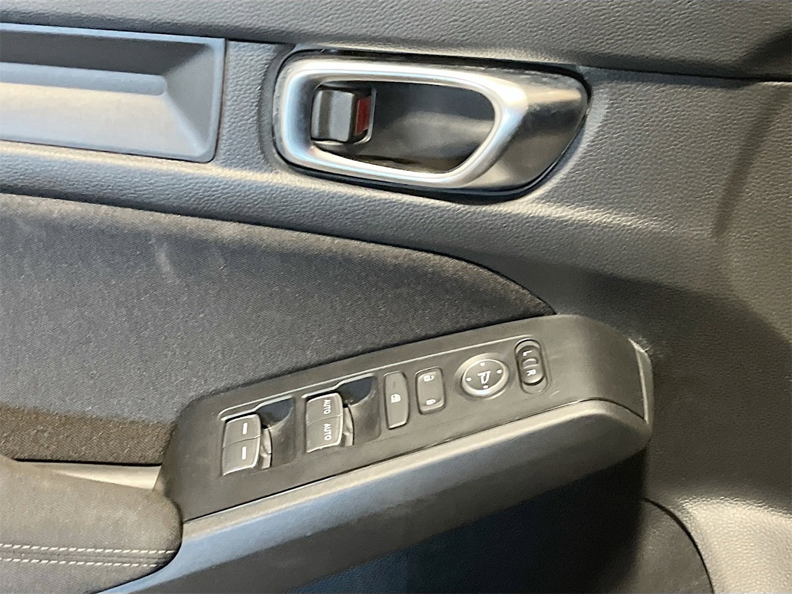 Used 2025 Honda Civic Sport image 17