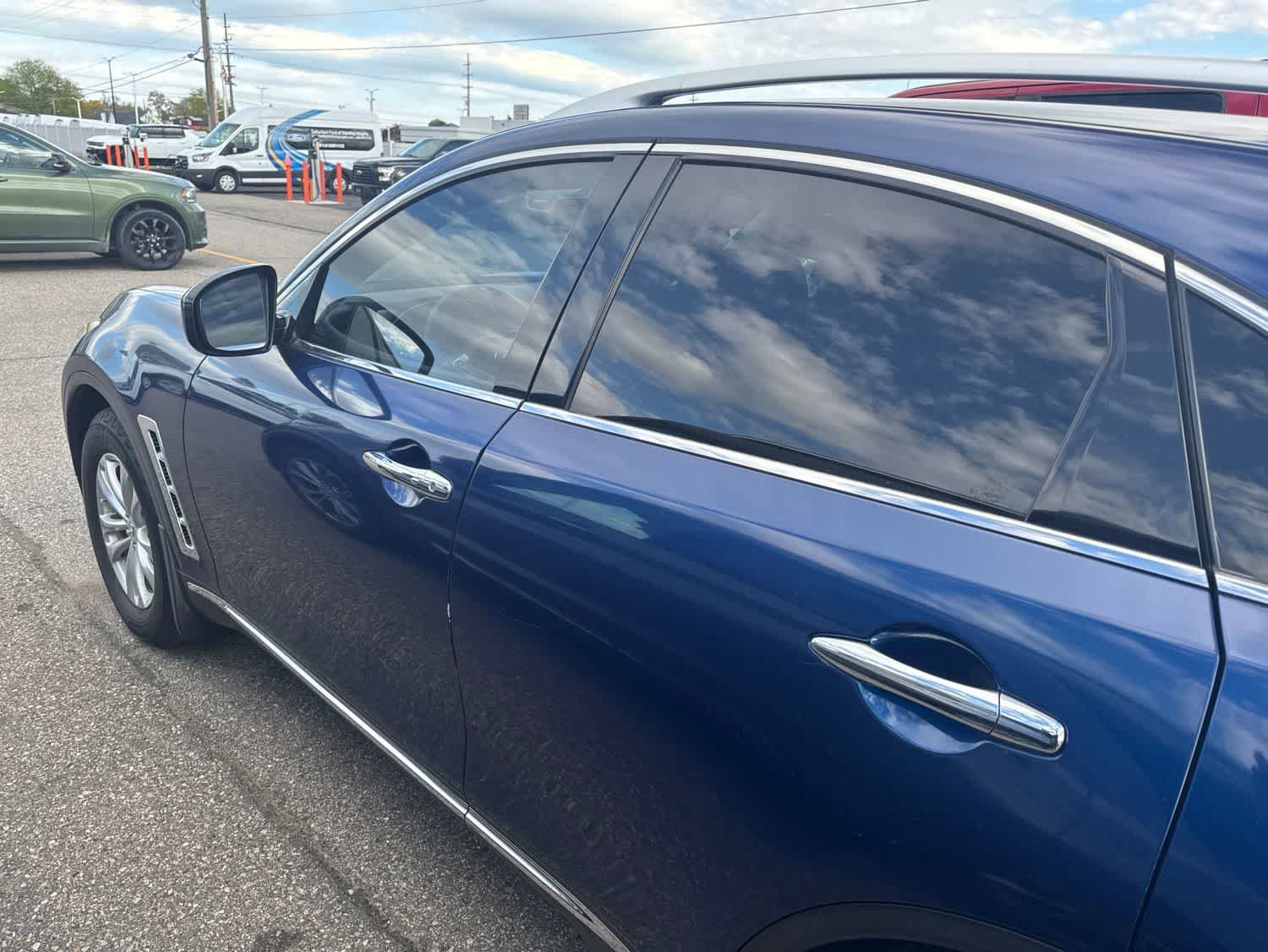 Used 2013 INFINITI FX37 AWD w/ Premium Pkg image 14
