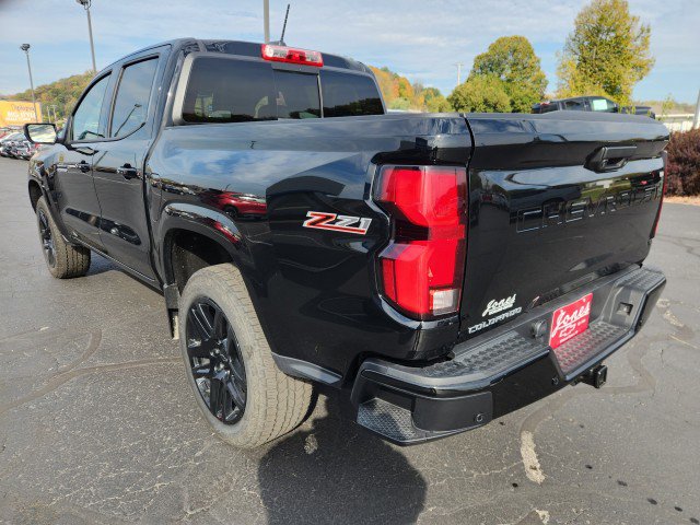 Used 2025 Chevrolet Colorado Z71 w/ Technology Package image 3