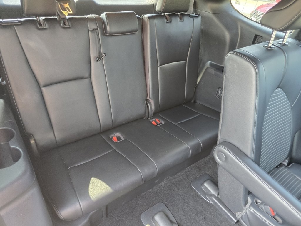 Used 2021 Toyota Highlander XSE AWD/4WD image 24