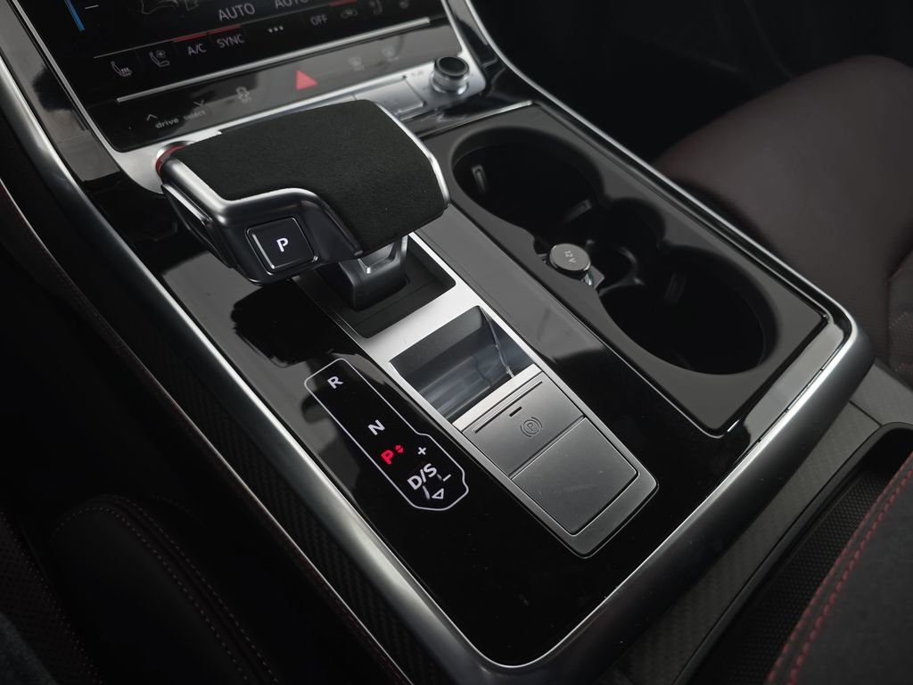 New 2026 Audi RS Q8 performance image 18