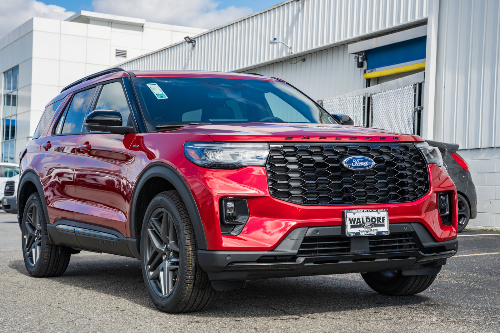 New 2026 Ford Explorer ST-Line w/ ST-Line Street Pack