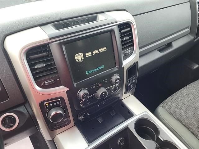 Used 2015 RAM 1500 Classic SLT w/ Luxury Group image 6