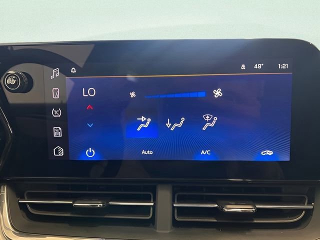 Used 2025 Chevrolet Trax LT FWD image 20