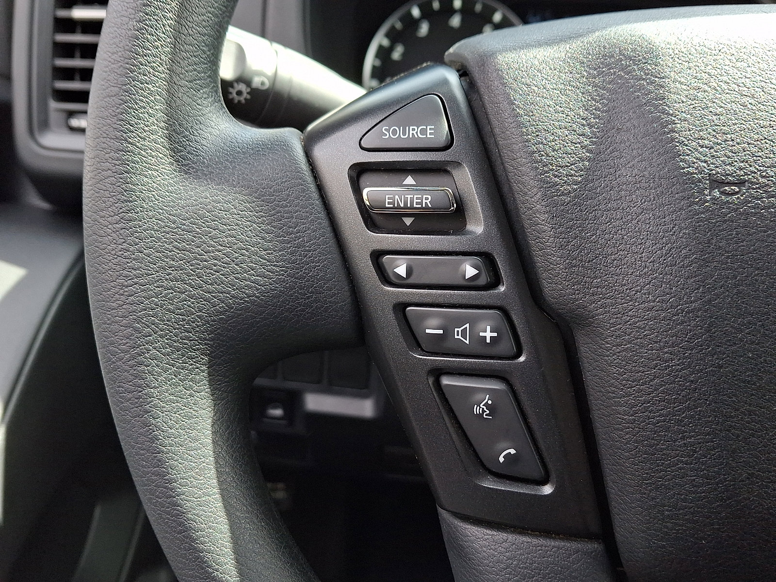 Used 2022 Nissan Frontier S w/ Technology Package image 20