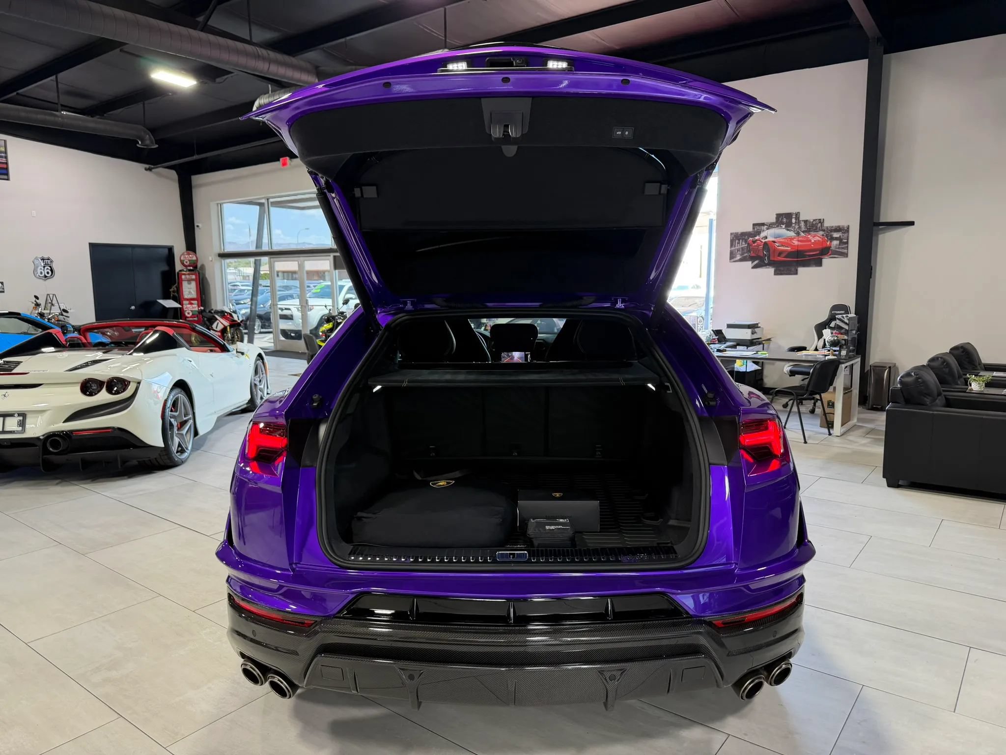 Used 2024 Lamborghini Urus Performante AWD/4WD image 46