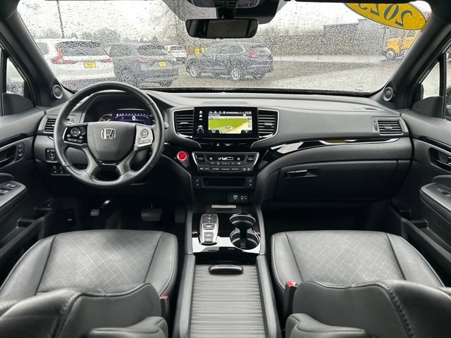 Used 2023 Honda Passport Elite image 14