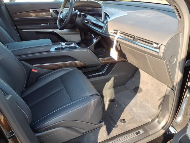 New 2027 Cadillac Vistiq Luxury AWD/4WD image 25