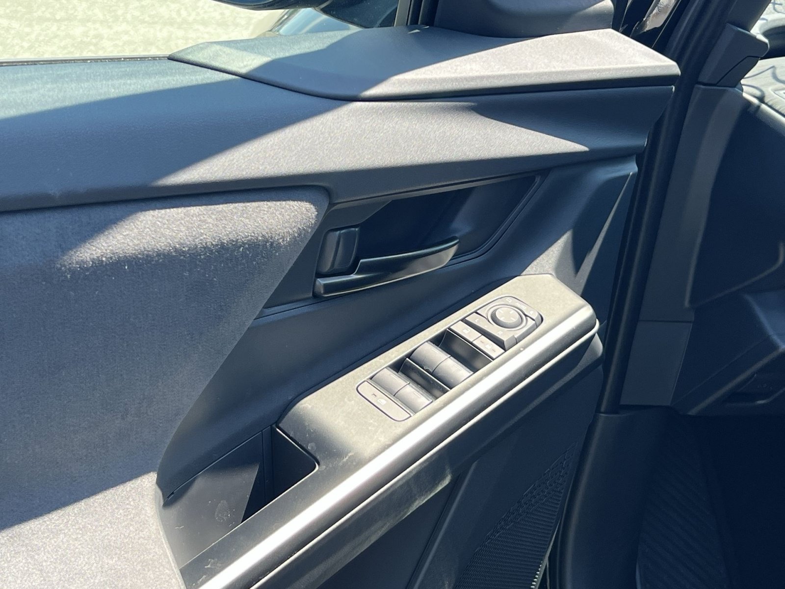 New 2026 Toyota C-HR AWD/4WD image 10
