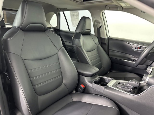 Used 2023 Toyota RAV4 XLE Premium image 26