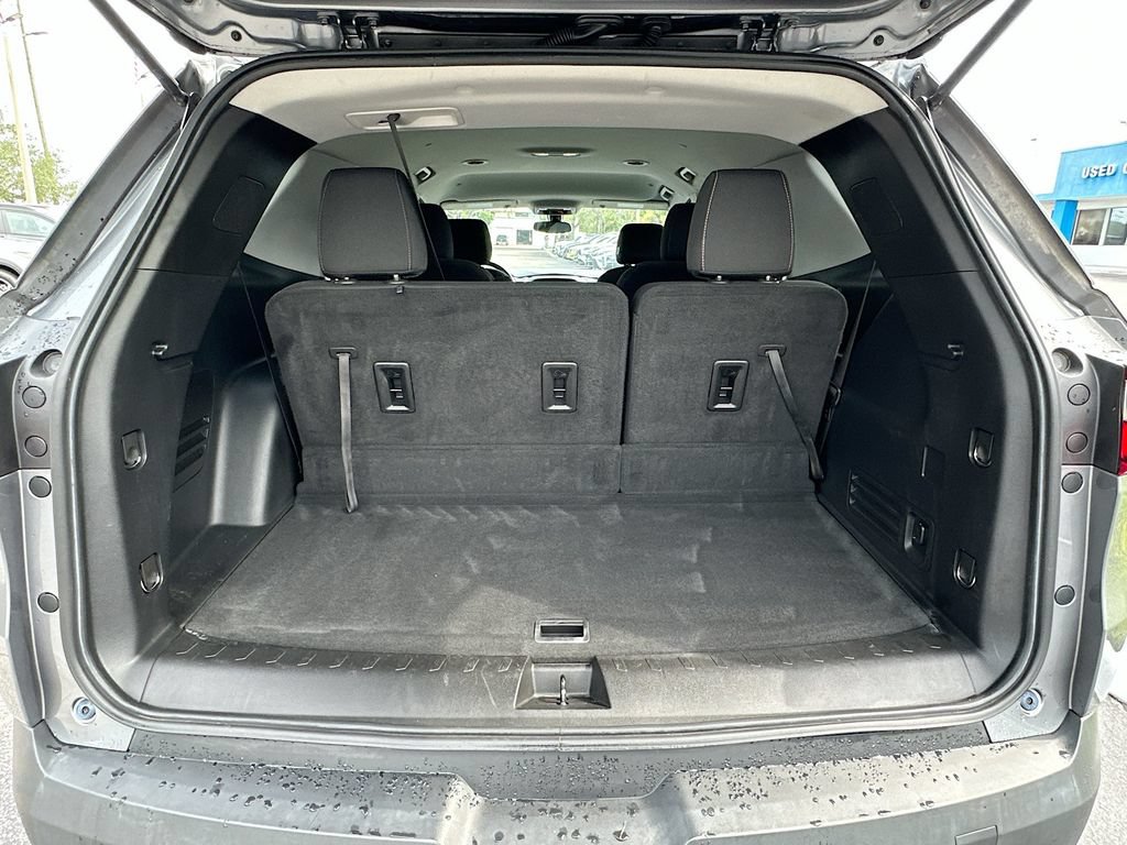 Used 2020 Chevrolet Traverse LT FWD image 24