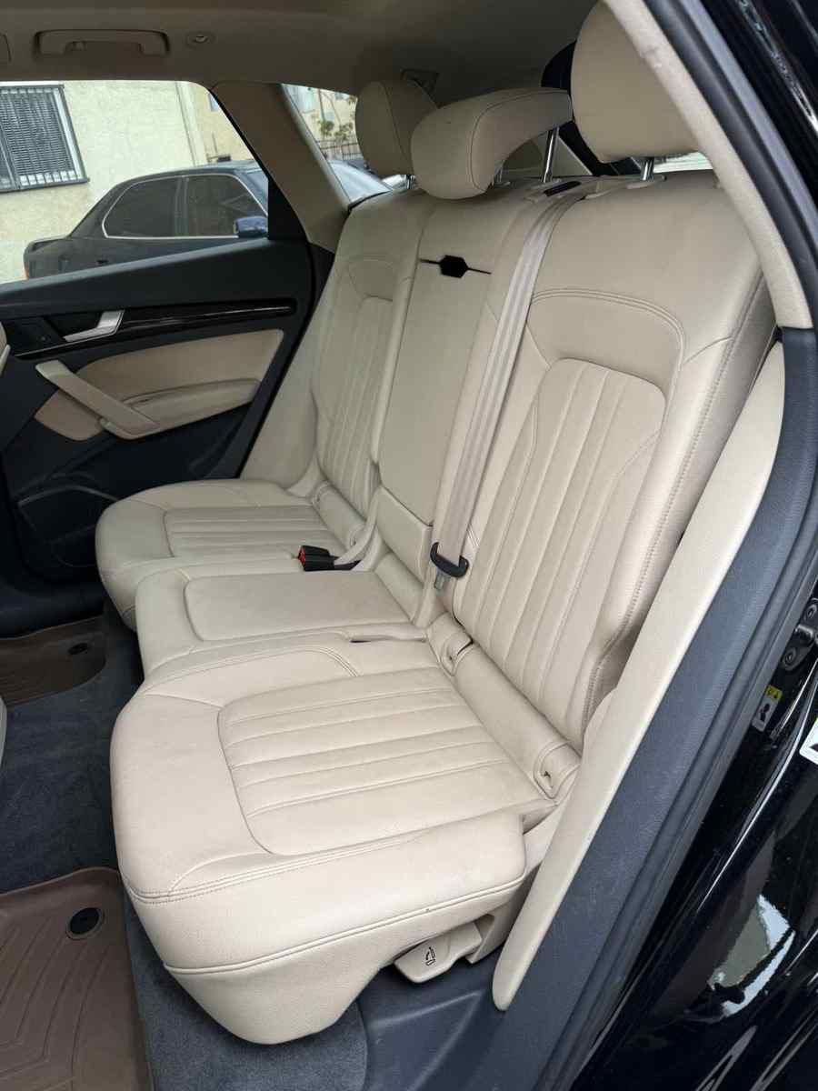 Used 2018 Audi Q5 2.0T Premium Plus w/ Premium Plus Package image 23