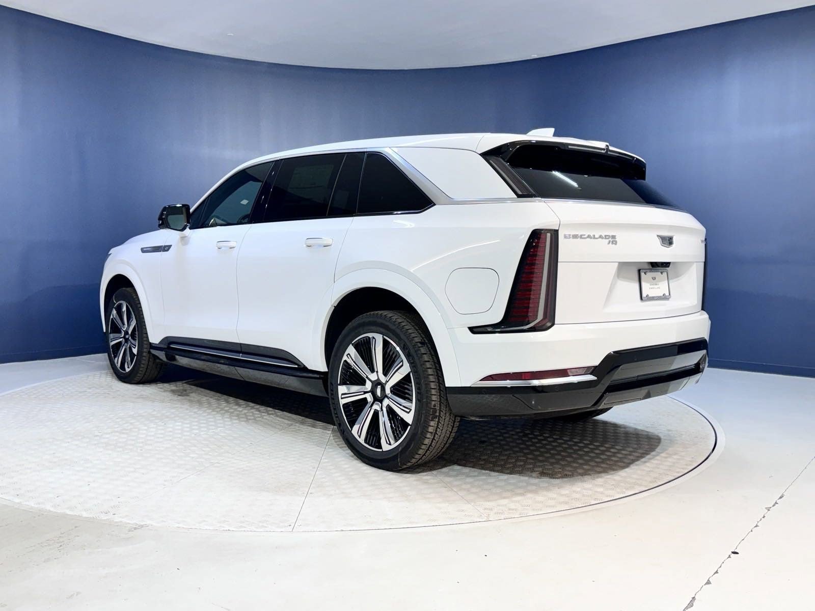 New 2025 Cadillac Escalade IQ Luxury 2 image 3