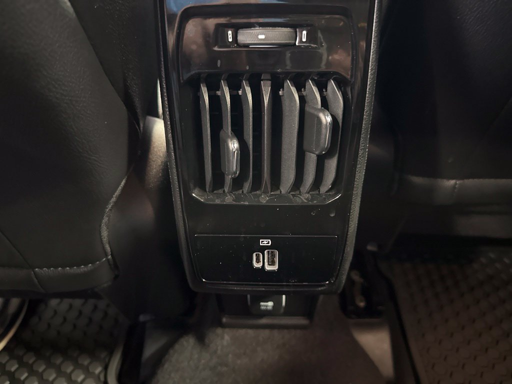 Used 2024 Jeep Compass Trailhawk w/ Trailhawk Elite Group AWD/4WD image 19