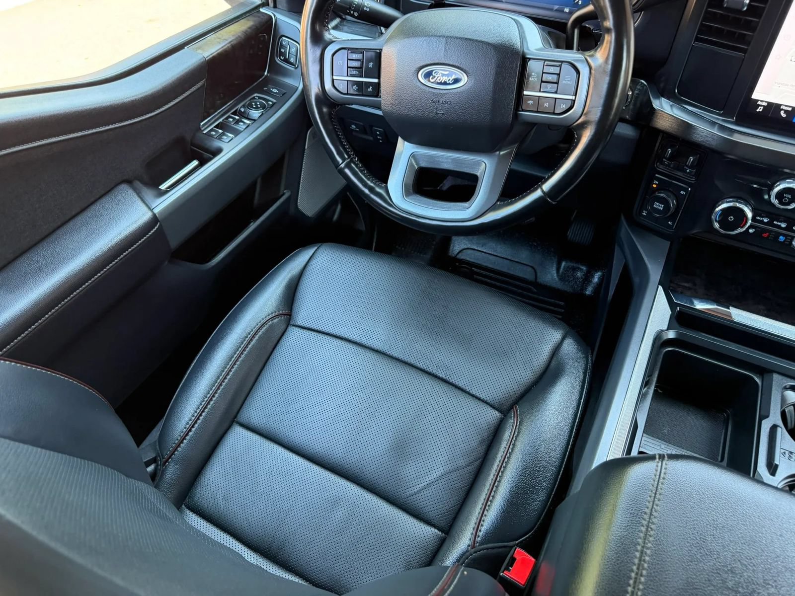 Used 2024 Ford F250 Lariat AWD/4WD image 20