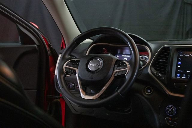 Used 2018 Jeep Cherokee Limited w/ High Altitude Package image 14
