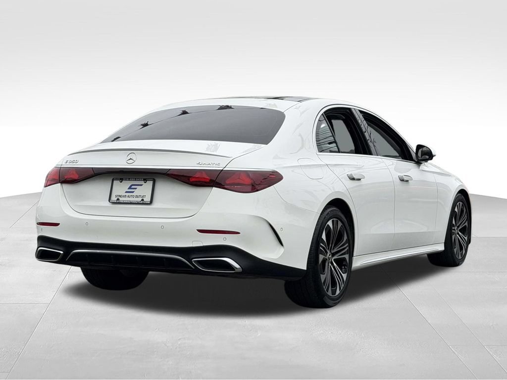 Used 2025 Mercedes-Benz E 350 4MATIC Sedan image 9