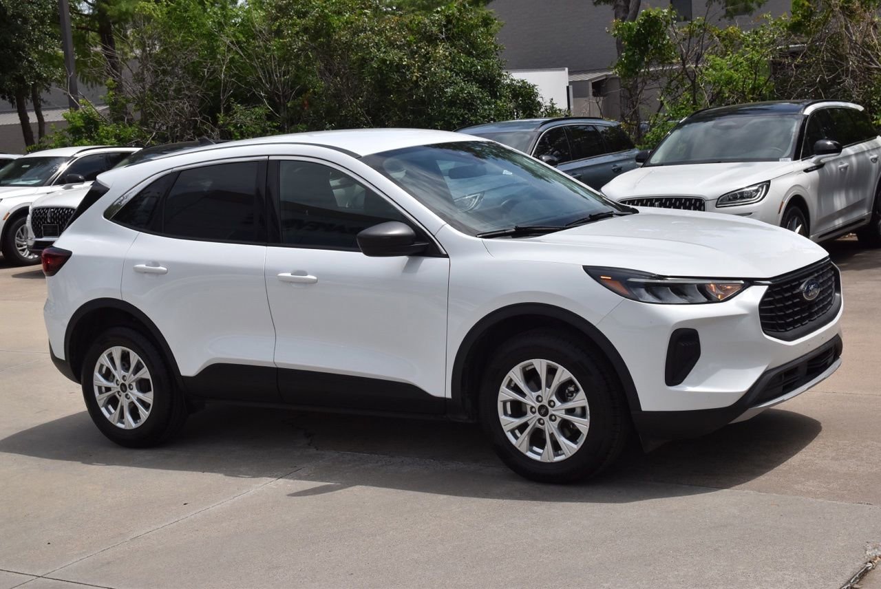 Certified 2024 Ford Escape Active w/ Tech Pack #1 AWD/4WD image 6