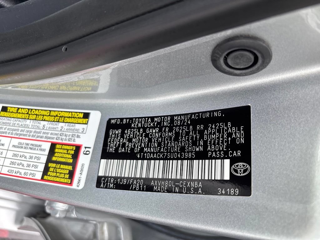 Used 2025 Toyota Camry LE FWD image 14