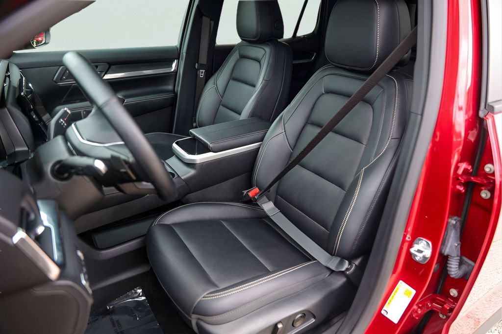 Used 2026 GMC Terrain Elevation w/ Elevation Premium Package FWD image 10