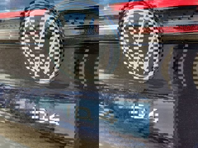 Used 2023 Volkswagen ID.4 Pro S Plus image 30