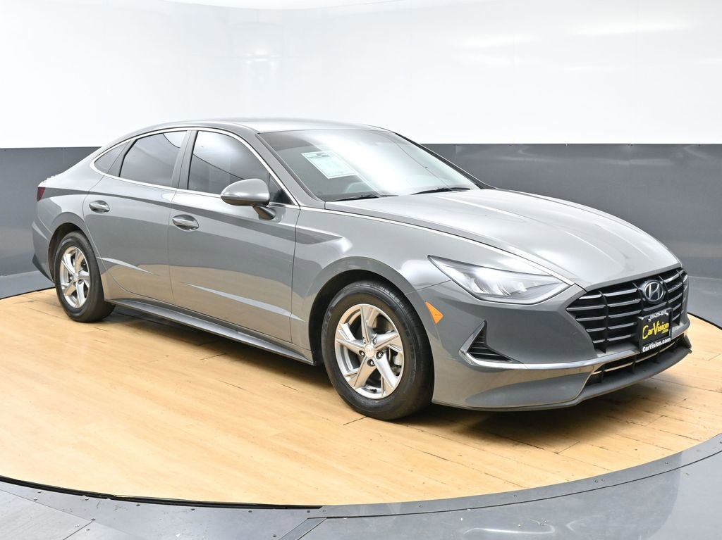 Used 2022 Hyundai Sonata SE w/ Cargo Package FWD image 3