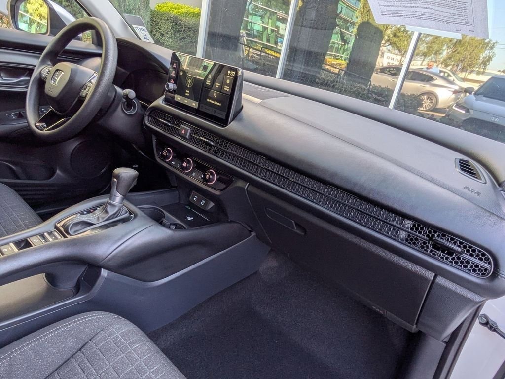 Certified 2026 Honda HR-V LX image 22