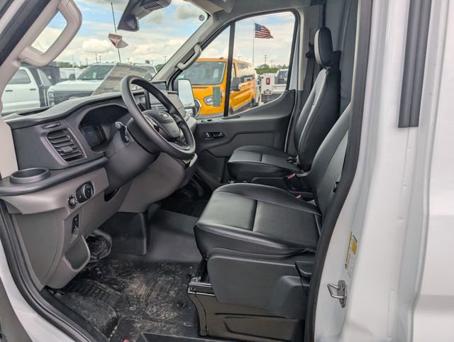 New 2026 Ford Transit 250 148 Medium Roof RWD image 12