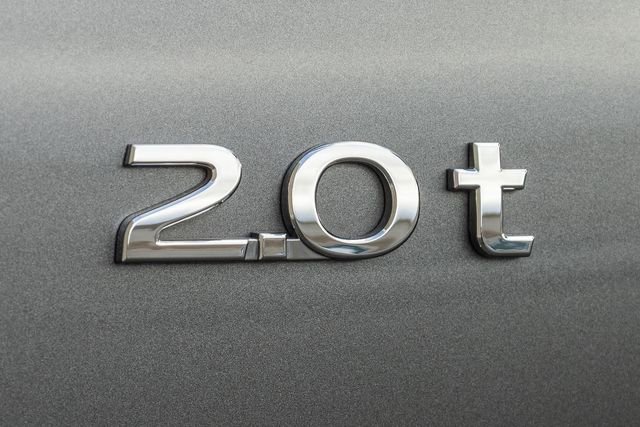 Used 2017 INFINITI Q60 2.0t w/ Moonroof Package image 6