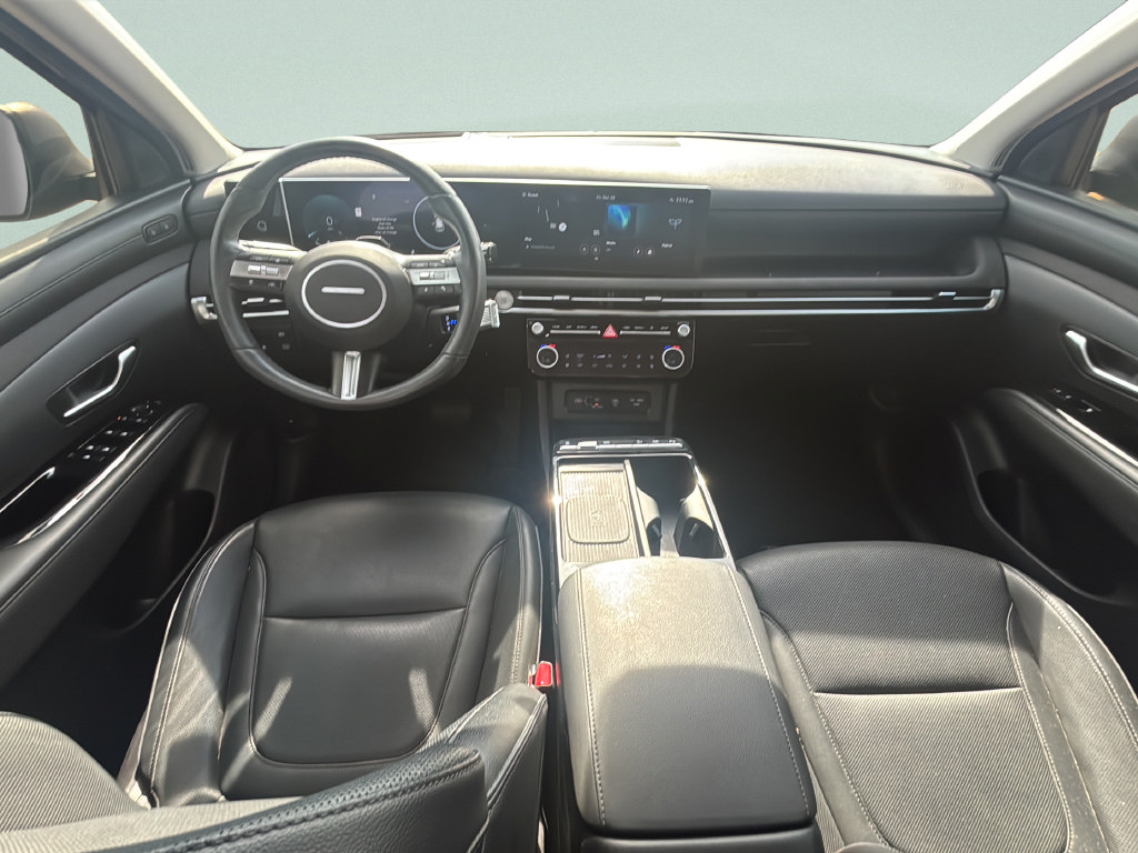Used 2025 Hyundai Tucson Limited AWD/4WD image 17