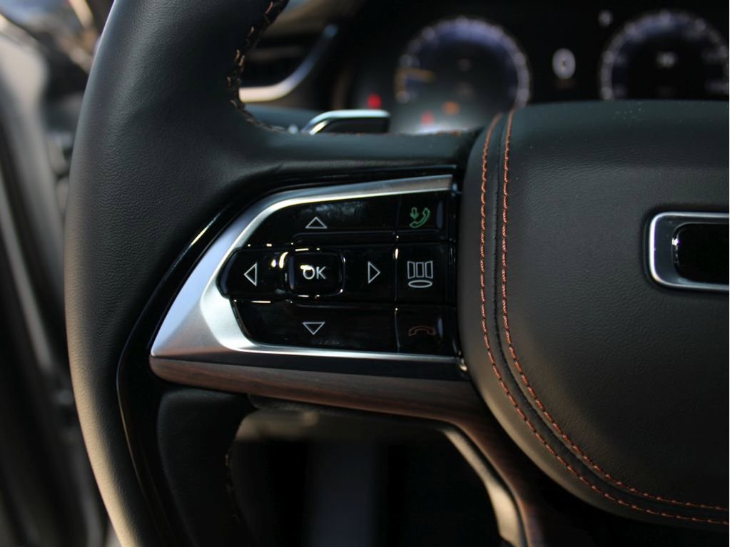 New 2025 Jeep Grand Cherokee Summit image 13