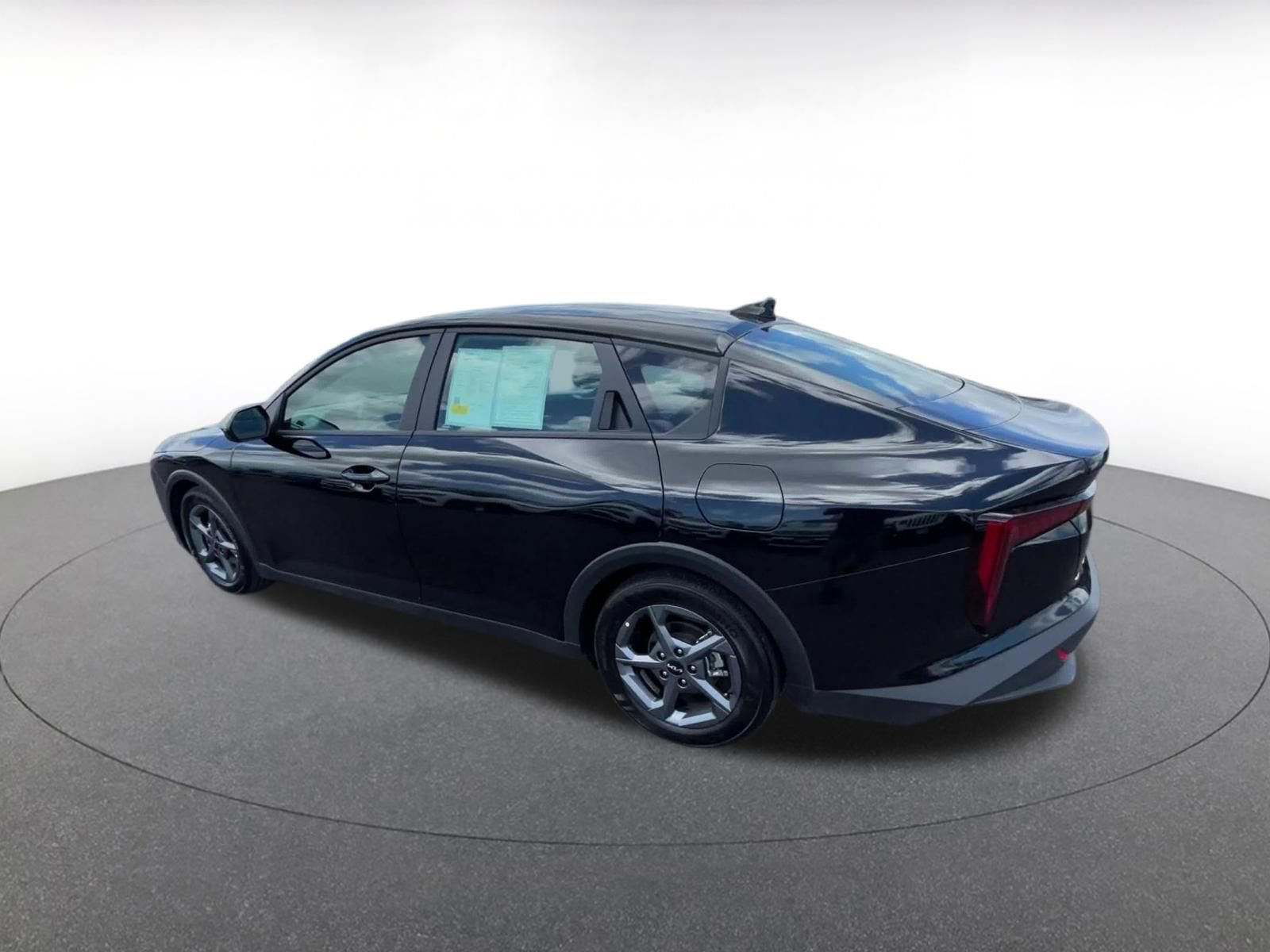 Used 2025 Kia K4 FWD image 10