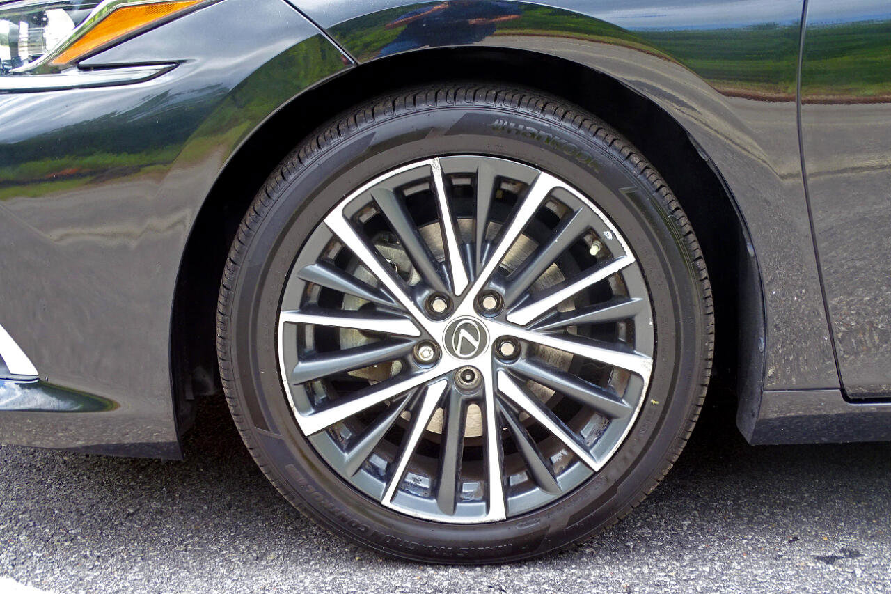 Used 2022 Lexus ES 350 w/ Premium Package image 10