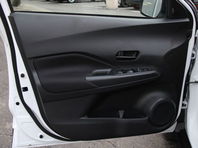 Certified 2025 Nissan Kicks Play S FWD image 13