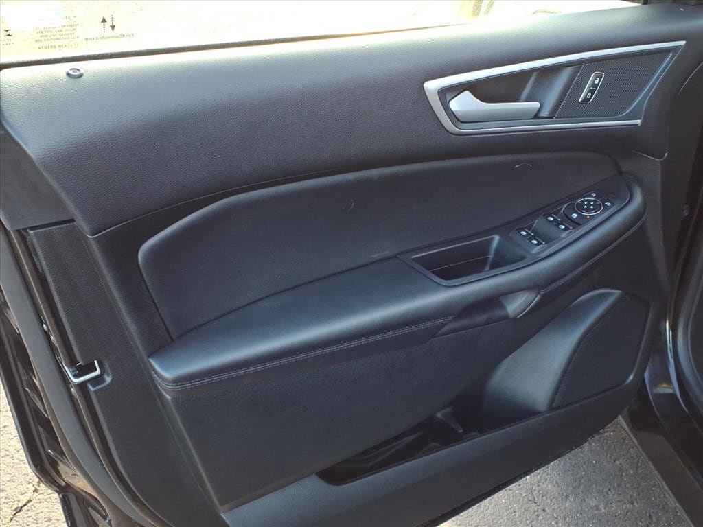 Certified 2024 Ford Edge SEL image 5