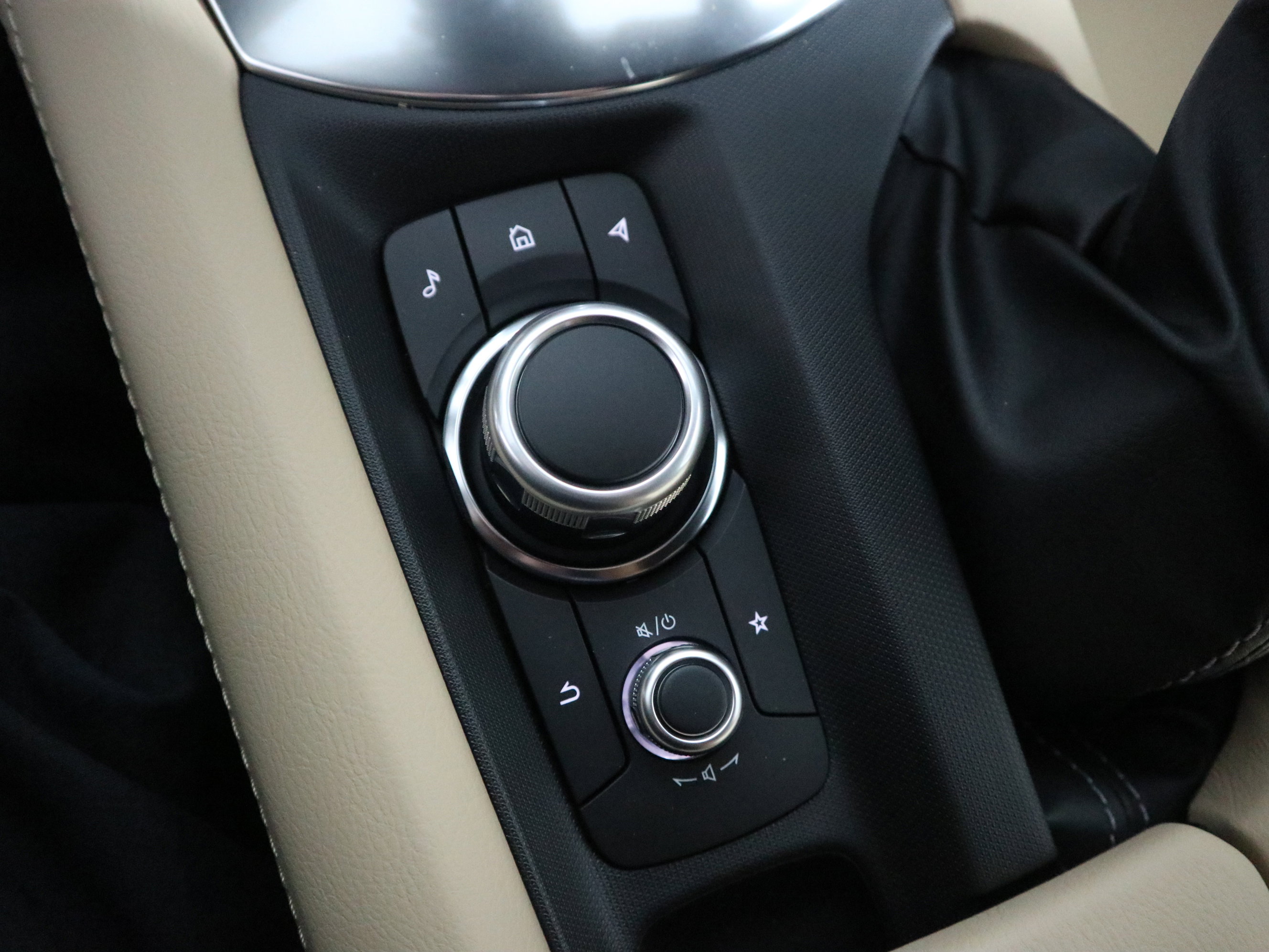 New 2026 MAZDA MX-5 Miata Grand Touring w/ Weather Package RWD image 25