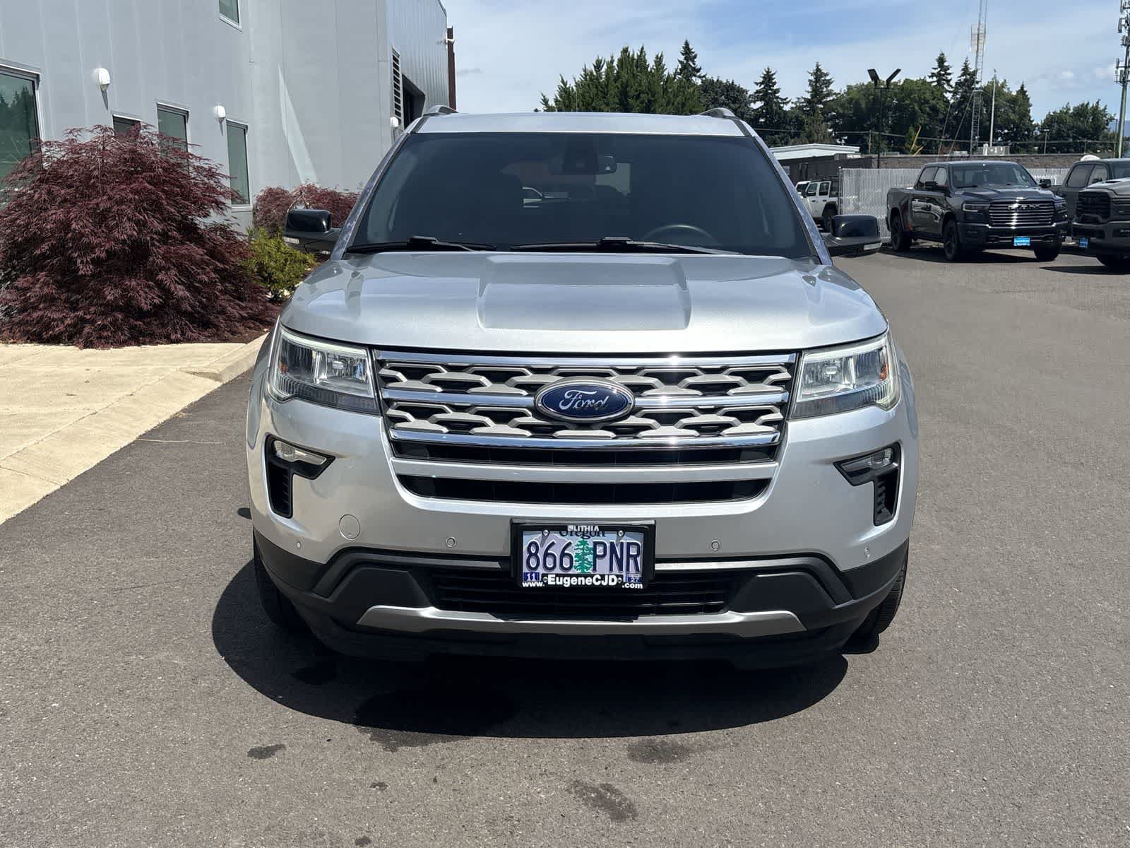 Used 2018 Ford Explorer XLT AWD/4WD image 8