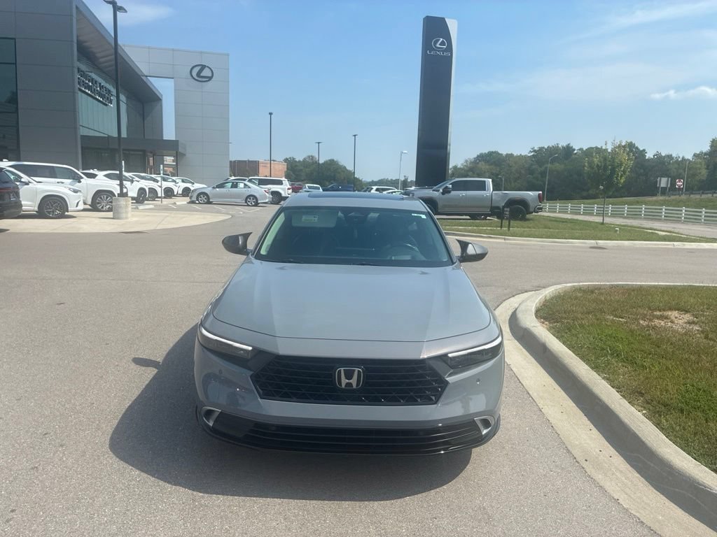 Used 2025 Honda Accord Touring image 17
