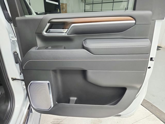 Used 2025 GMC Sierra 2500 Denali image 41